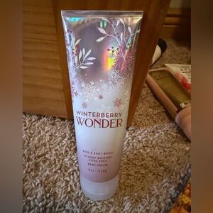 Winterberry Wonder Bath & Body Works Moisturizer